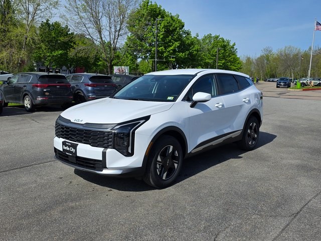 2026 Kia Sportage LX photo 3