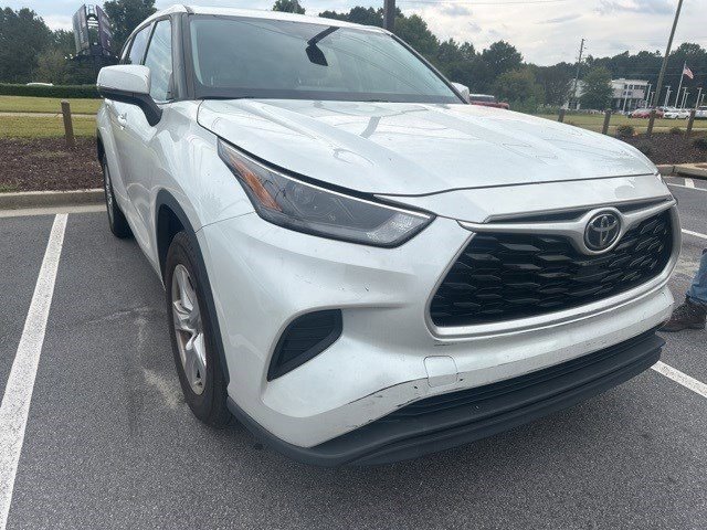2022 Toyota Highlander L photo 3