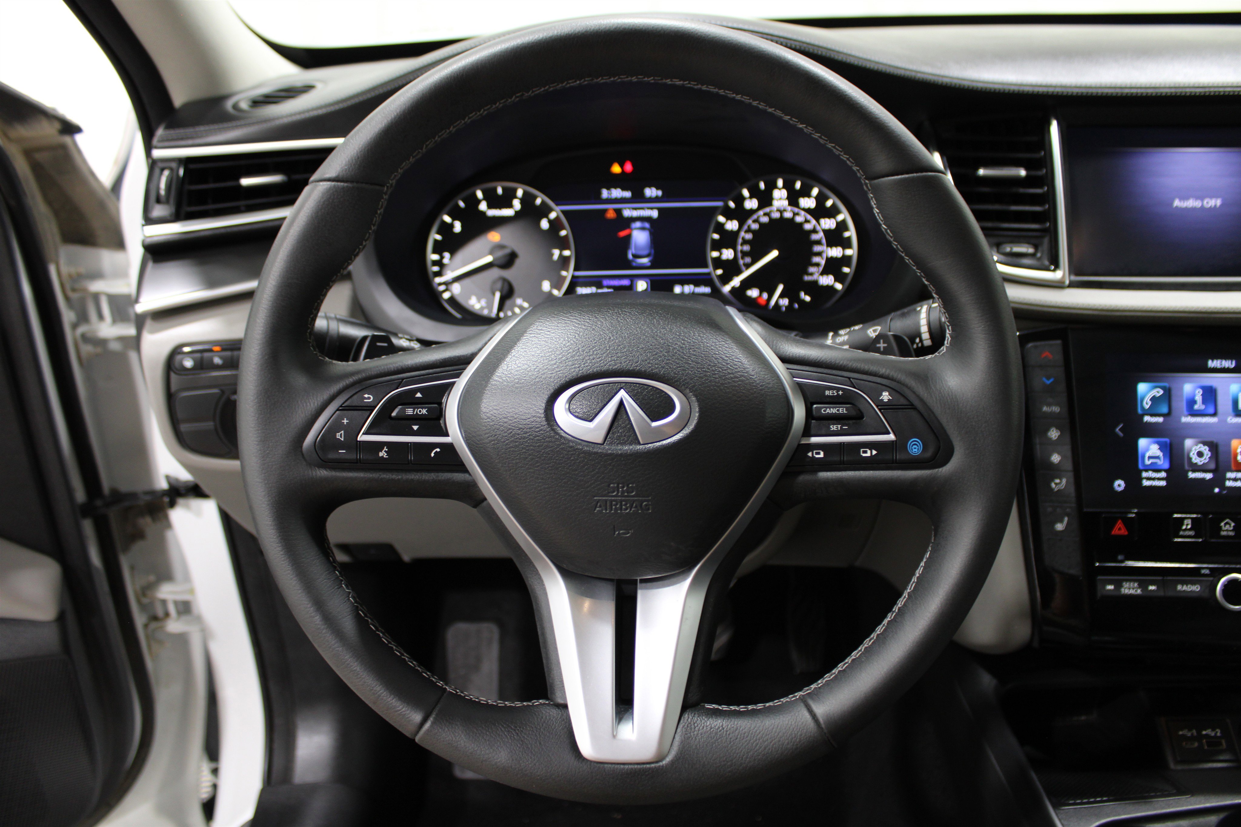 2025 Infiniti QX50 Luxe AWD photo 8