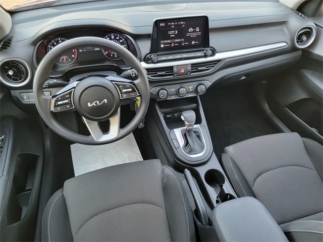 2024 Kia Forte LXS photo 30