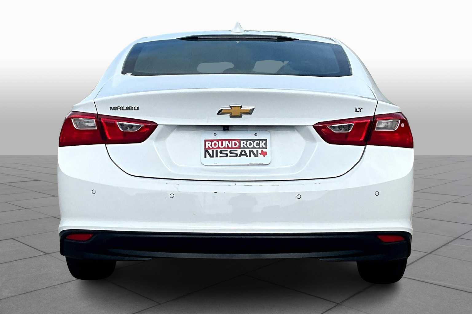 2023 Chevrolet Malibu 1LT photo 4