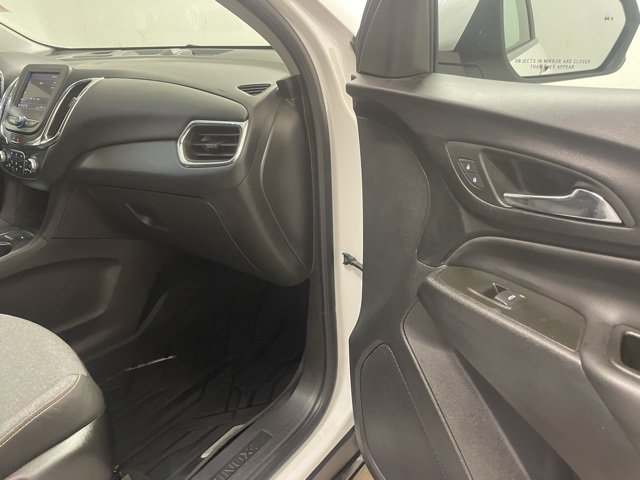2023 Chevrolet Equinox LT photo 17