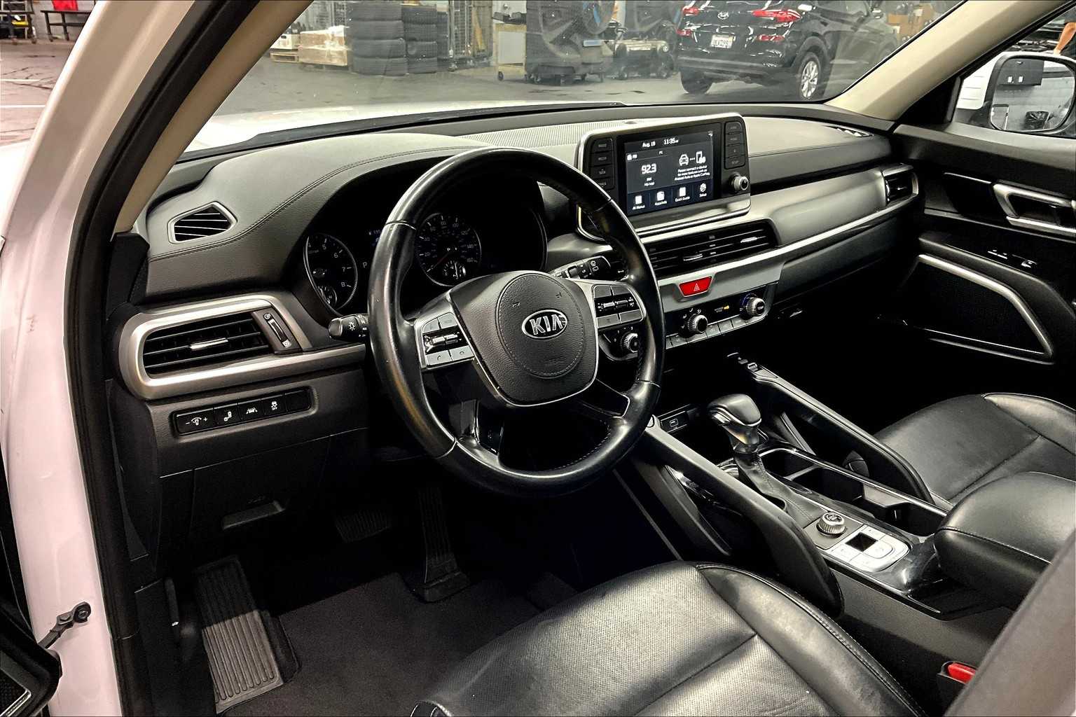 2021 Kia Telluride S photo 12