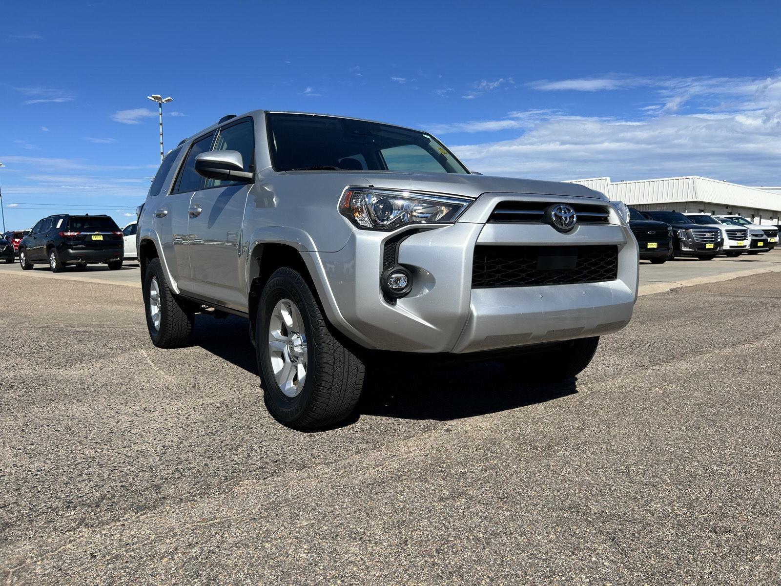 2022 Toyota 4Runner SR5's photo