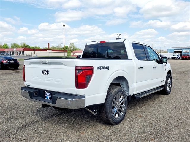 2025 Ford F-150 XLT photo 4