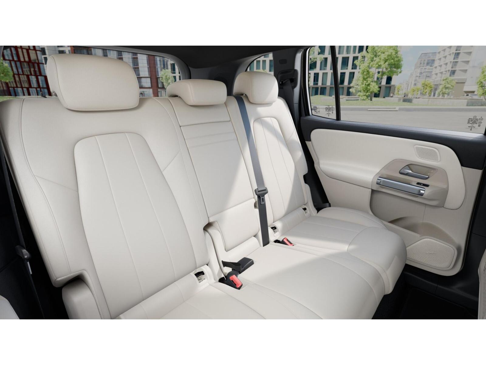 2025 Mercedes Benz EQB 300 4MATIC photo 4