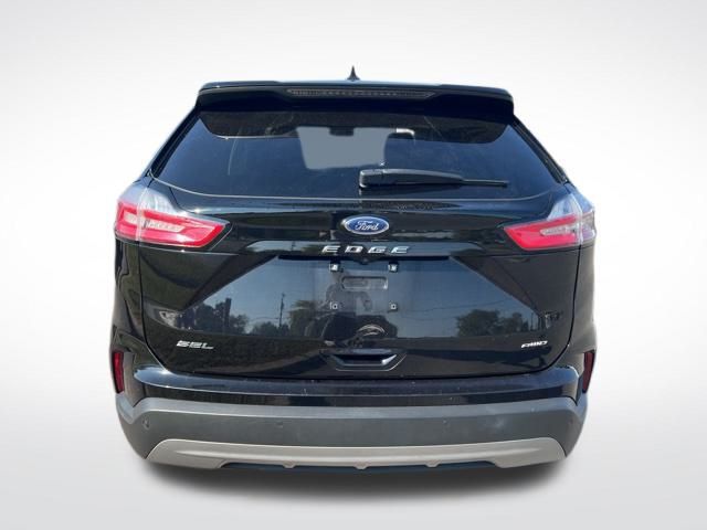 2022 Ford Edge SEL photo 4