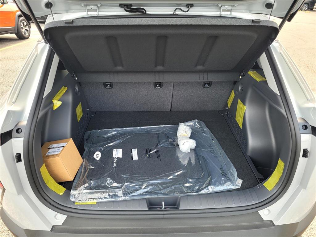 2026 Hyundai Kona SEL photo 13