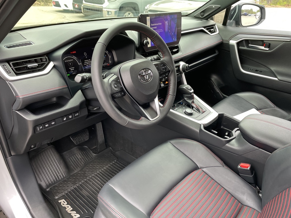 2024 Toyota RAV4 Prime XSE photo 4