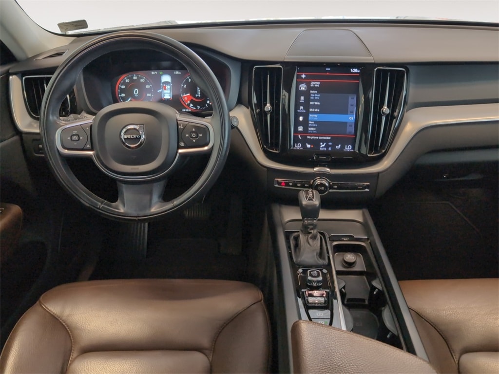 2018 Volvo XC60 T5 Momentum photo 10