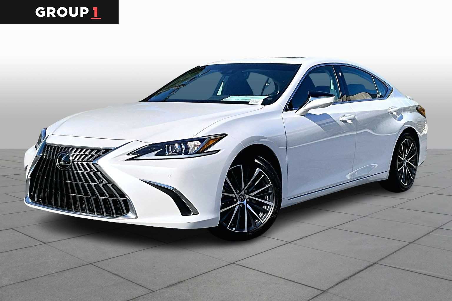 2025 Lexus ES Hybrid 300h's photo