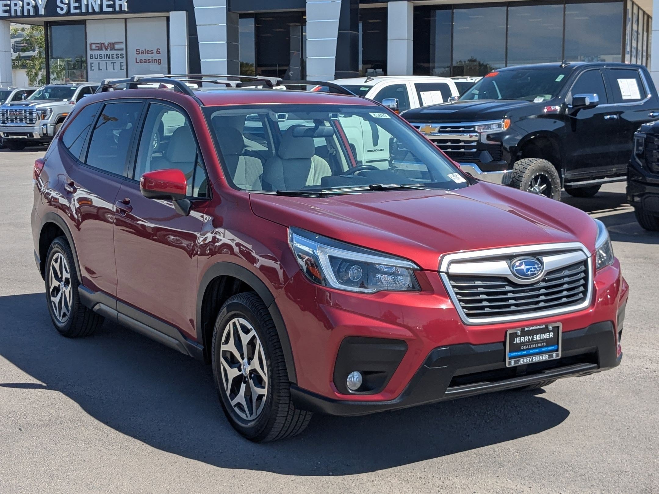 2021 Subaru Forester Premium photo 5