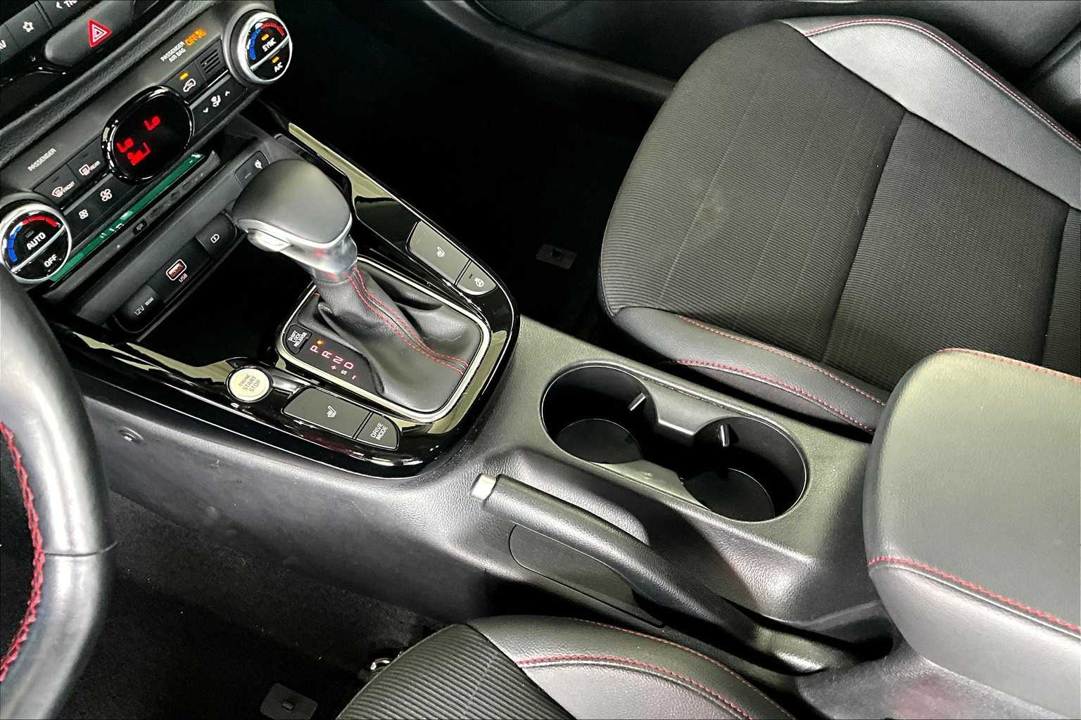 2020 Kia Soul GT-Line Turbo photo 16
