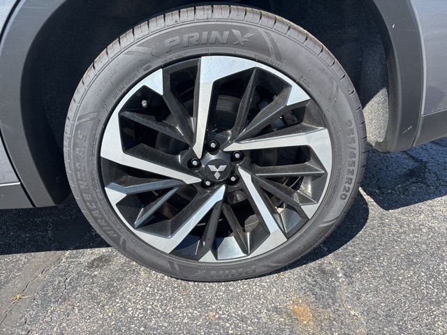 2023 Mitsubishi Outlander SE photo 7