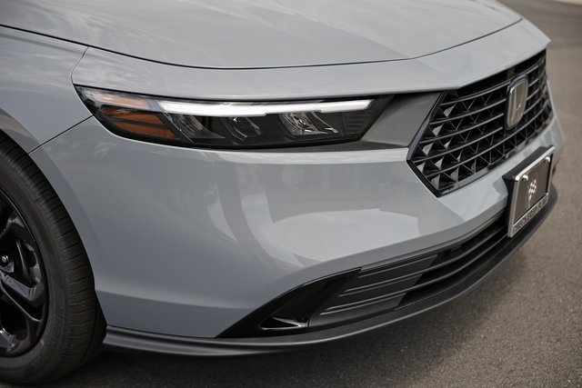 2025 Honda Accord SE photo 17