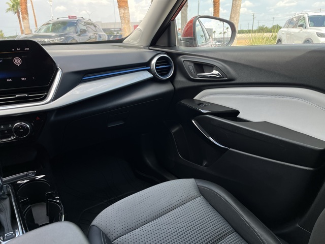 2024 Chevrolet Trax LT photo 18