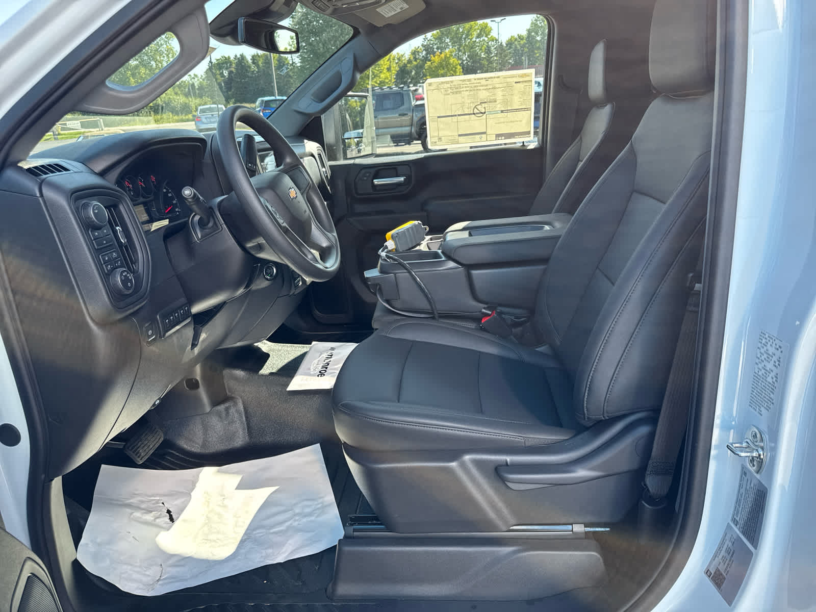 2025 Chevrolet Silverado 3500HD Work Truck photo 11
