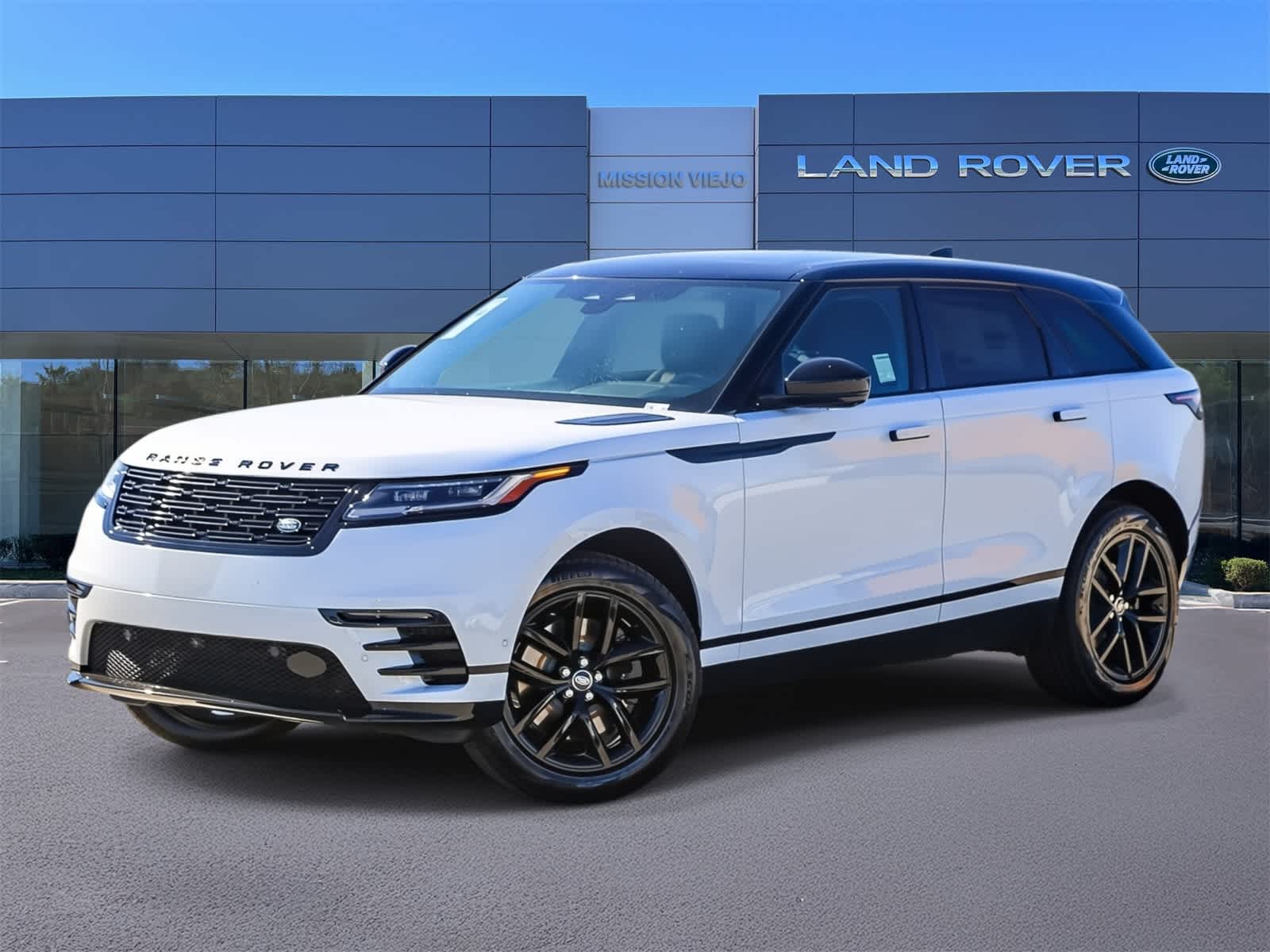 2026 Land Rover Range Rover Velar Dynamic SE's photo