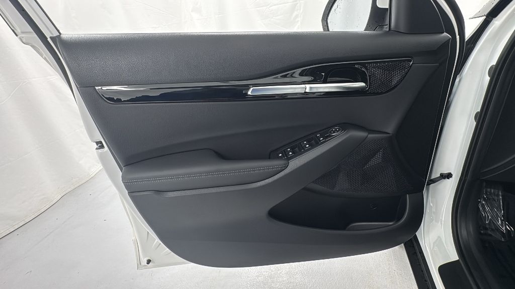 2026 Kia Seltos EX photo 18