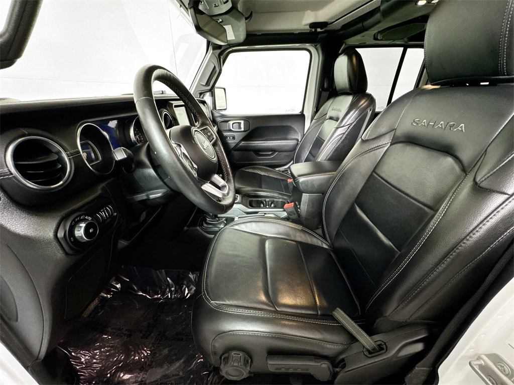 2019 Jeep Wrangler Unlimited Sahara photo 6