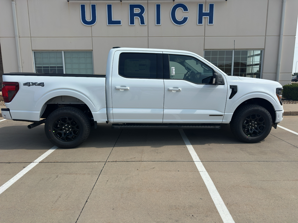 2025 Ford F-150 XLT photo 8