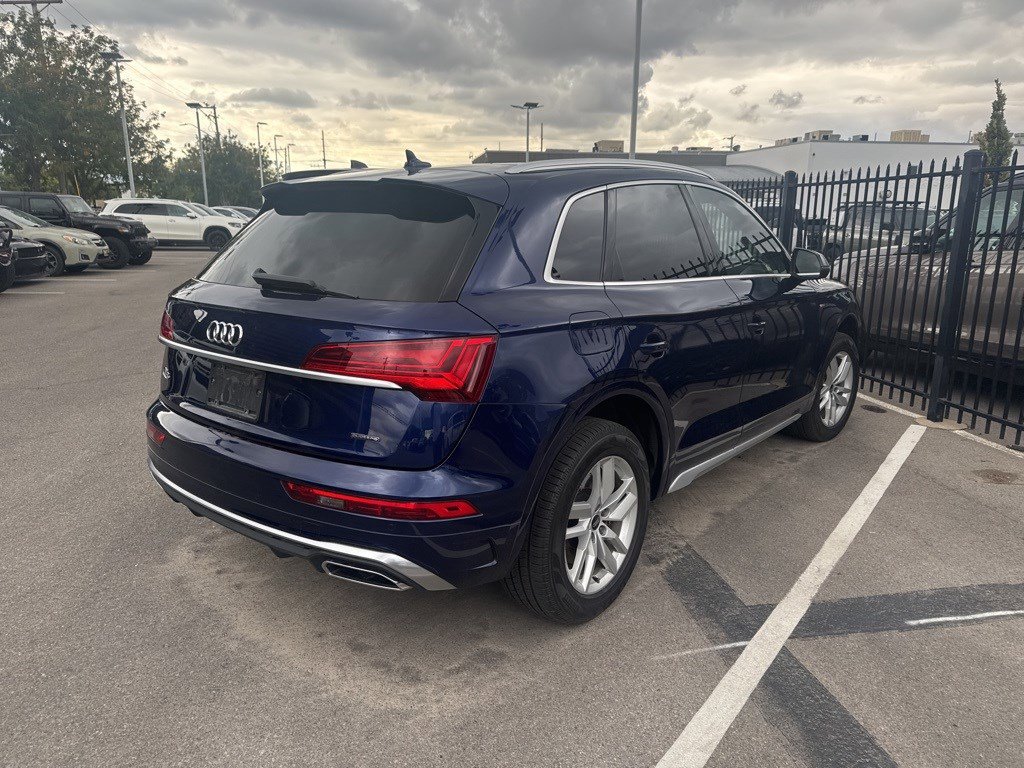 2022 Audi Q5 S line Premium photo 3