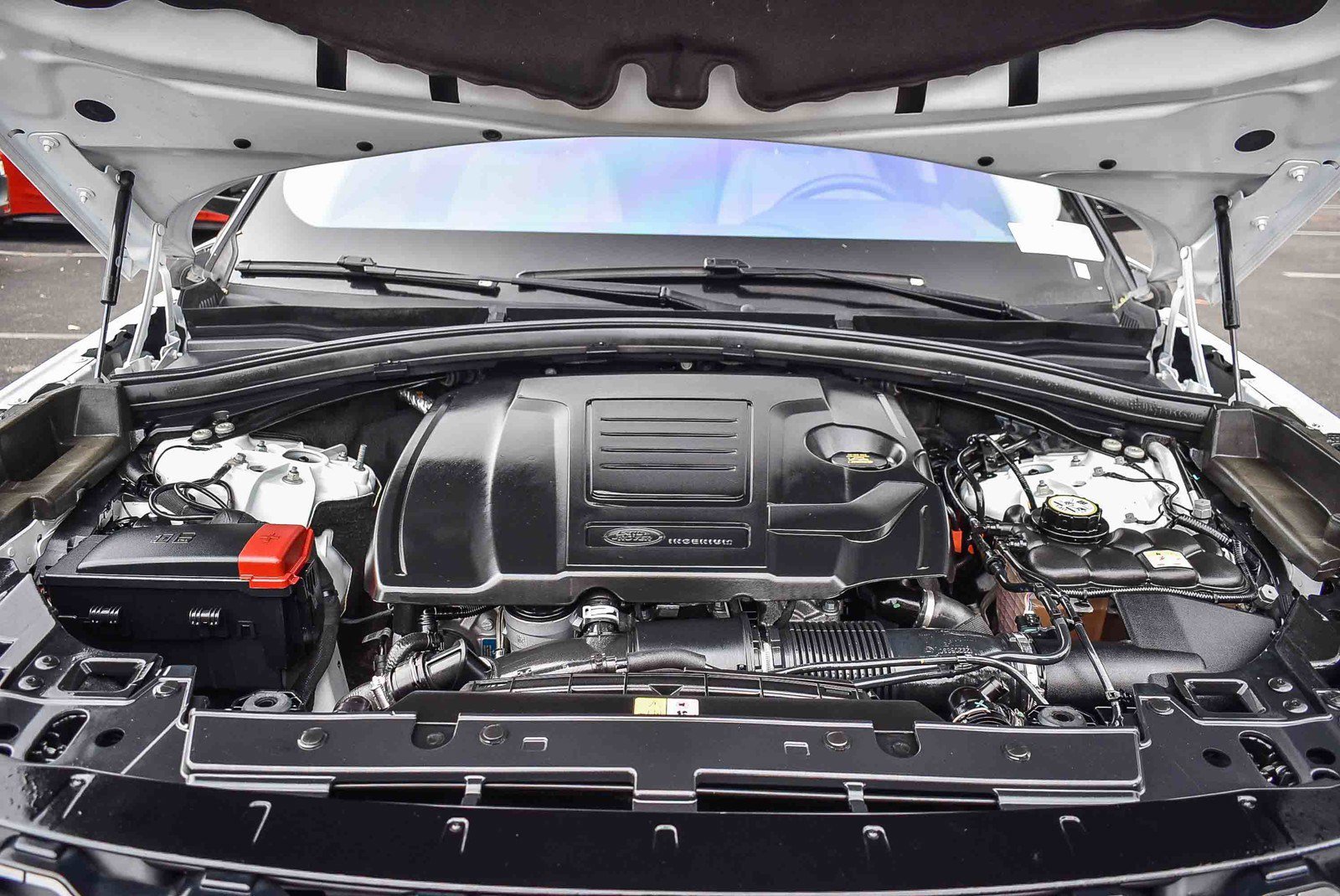 2021 Land Rover Range Rover Velar R-Dynamic S photo 25