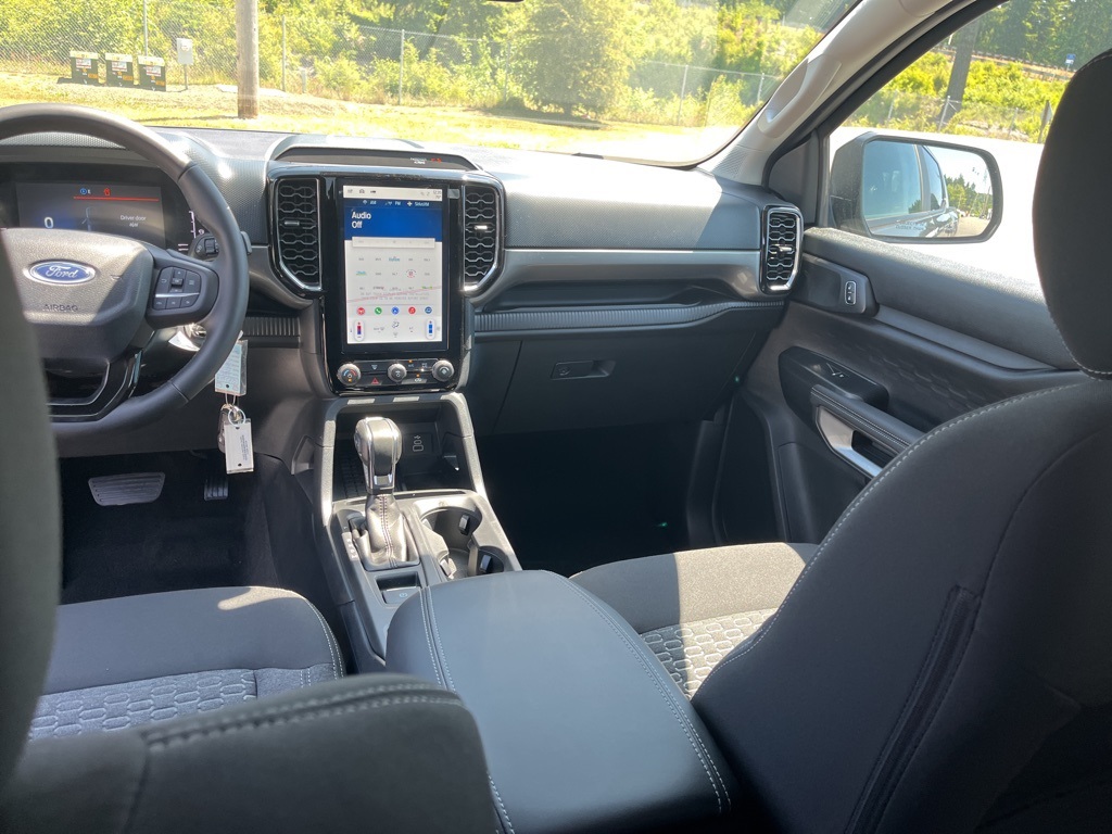 2025 Ford Ranger XLT photo 24