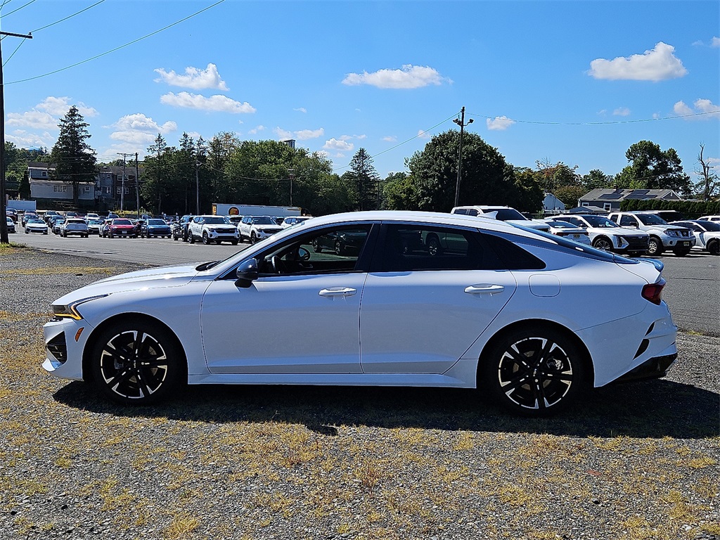 2022 Kia K5 GT-Line photo 4