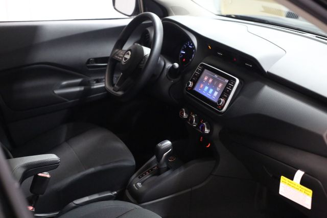 2025 Nissan Kicks Play S photo 23