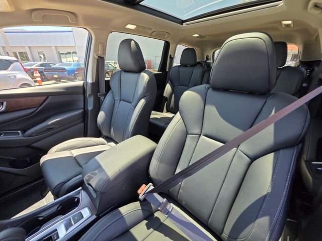 2025 Subaru Ascent Touring photo 17