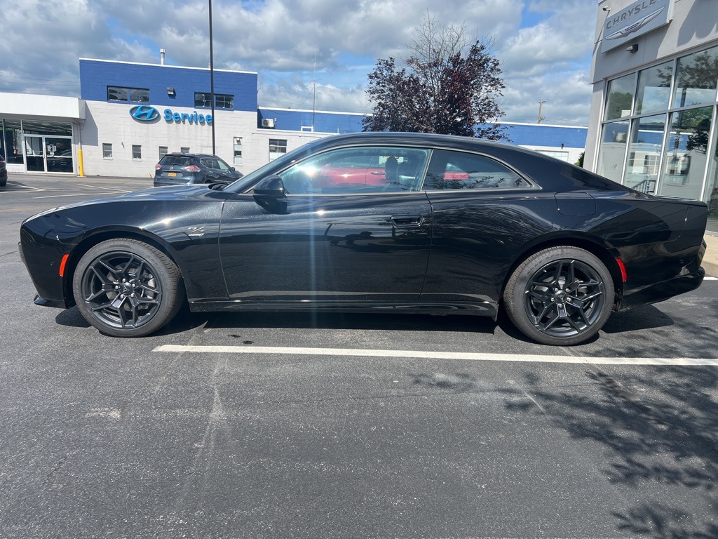 2024 Dodge Charger Daytona R/T AWD photo 2