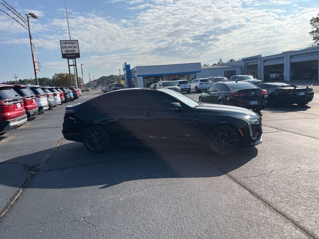 2021 Cadillac CT4 photo 2