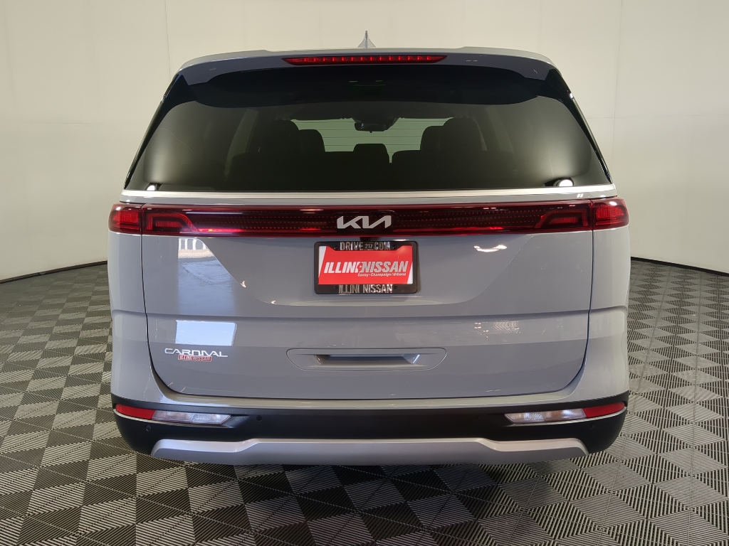 2024 Kia Carnival EX photo 7
