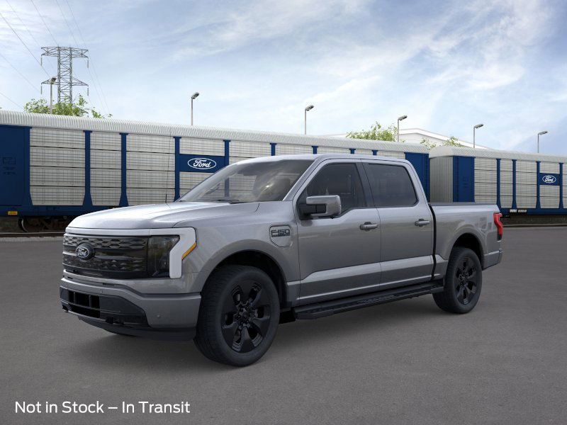 2025 Ford F-150 Lightning Platinum photo 2