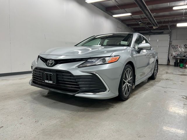 2023 Toyota Camry XLE's photo