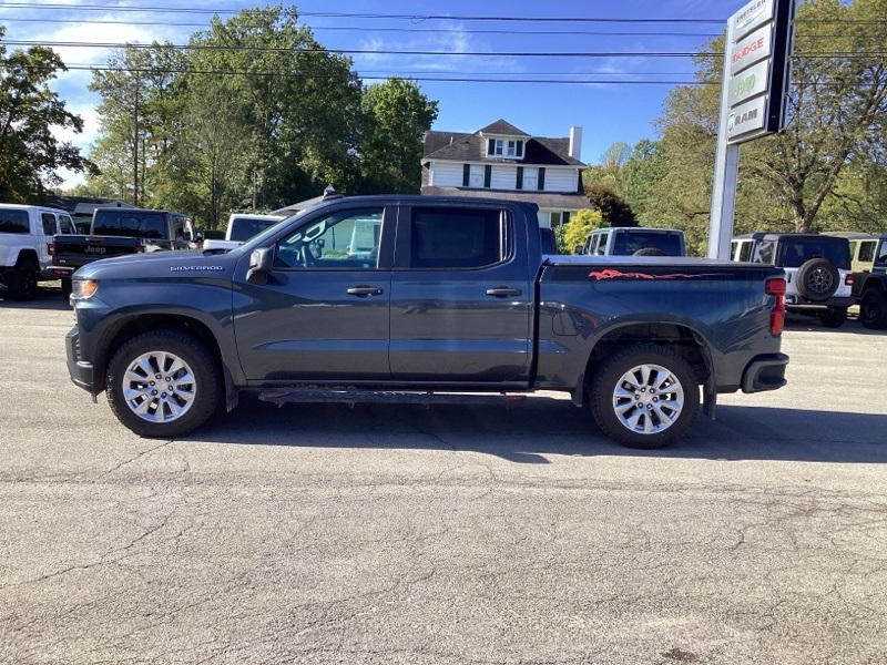 2021 Chevrolet Silverado 1500 Custom photo 3