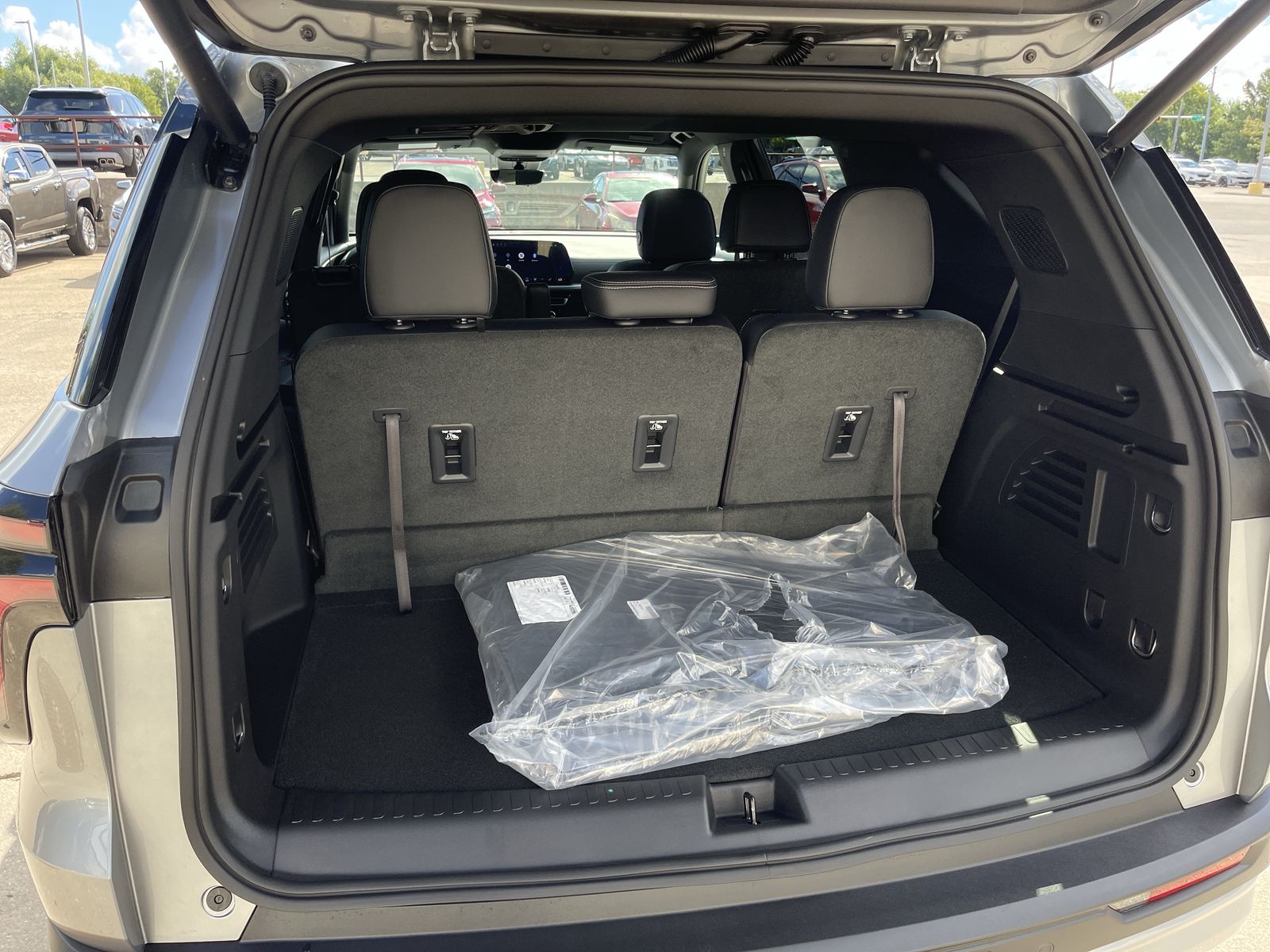 2026 Chevrolet Traverse photo 14