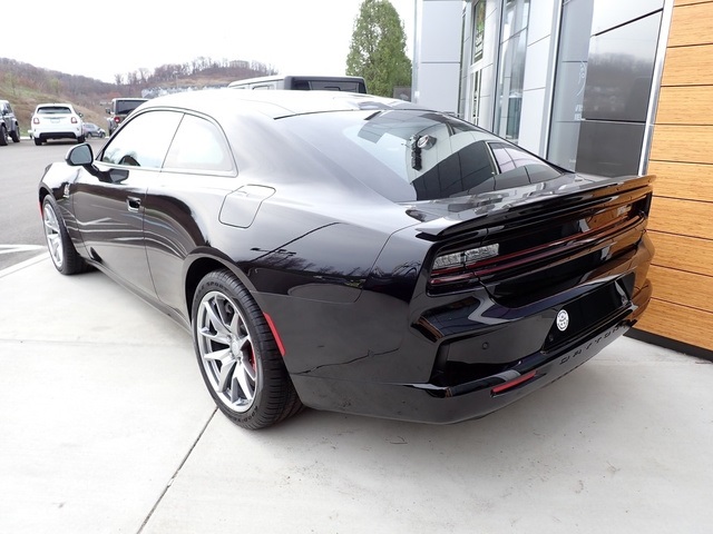 2025 Dodge Charger R/T Scat Pack photo 2