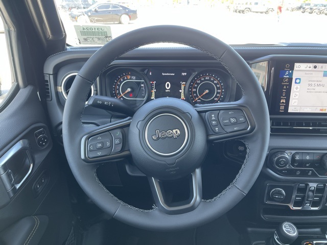 2025 Jeep Gladiator Sport photo 8