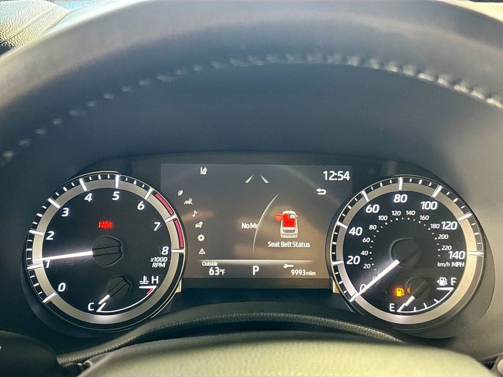 2023 Toyota Highlander LE photo 14