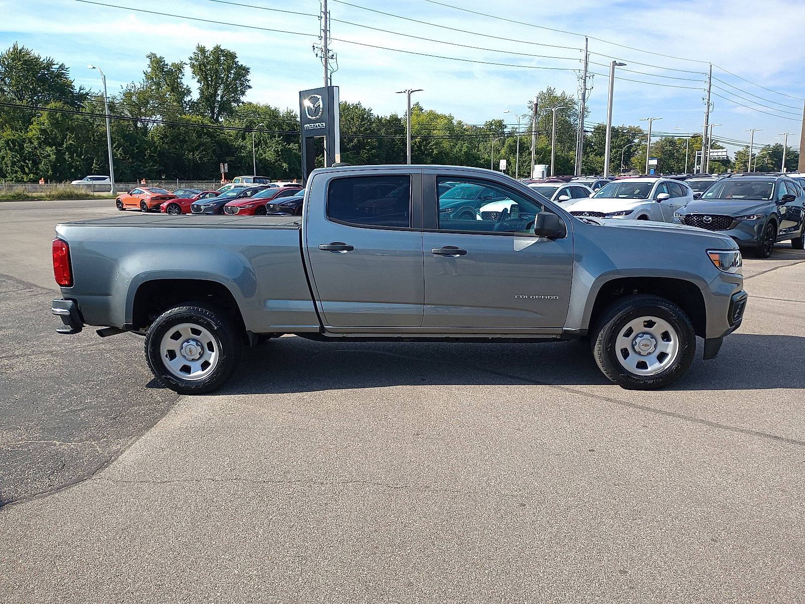 2022 Chevrolet Colorado Work Truck photo 2