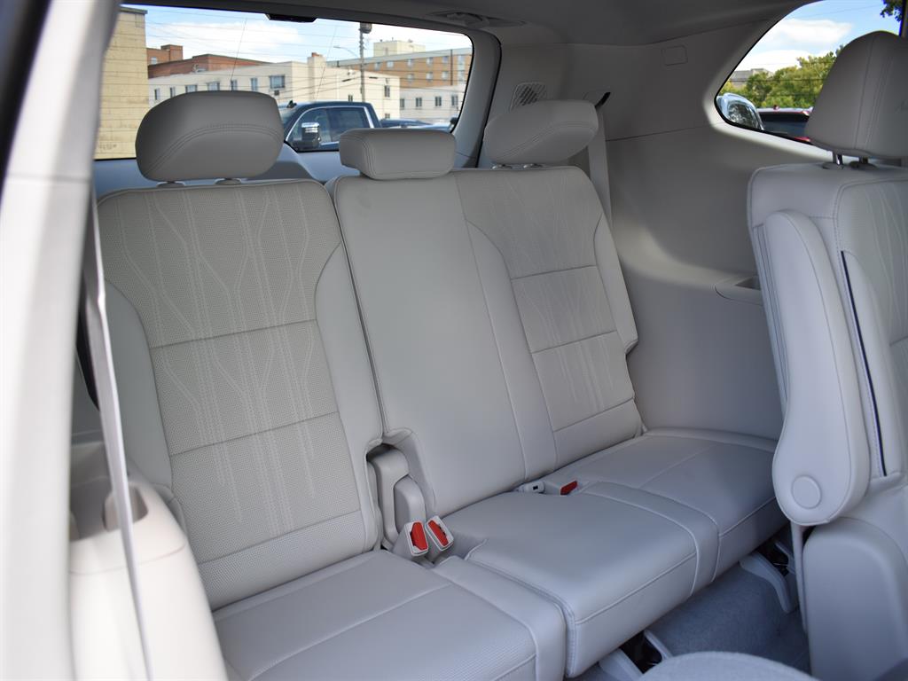 2026 Buick Enclave Avenir photo 5