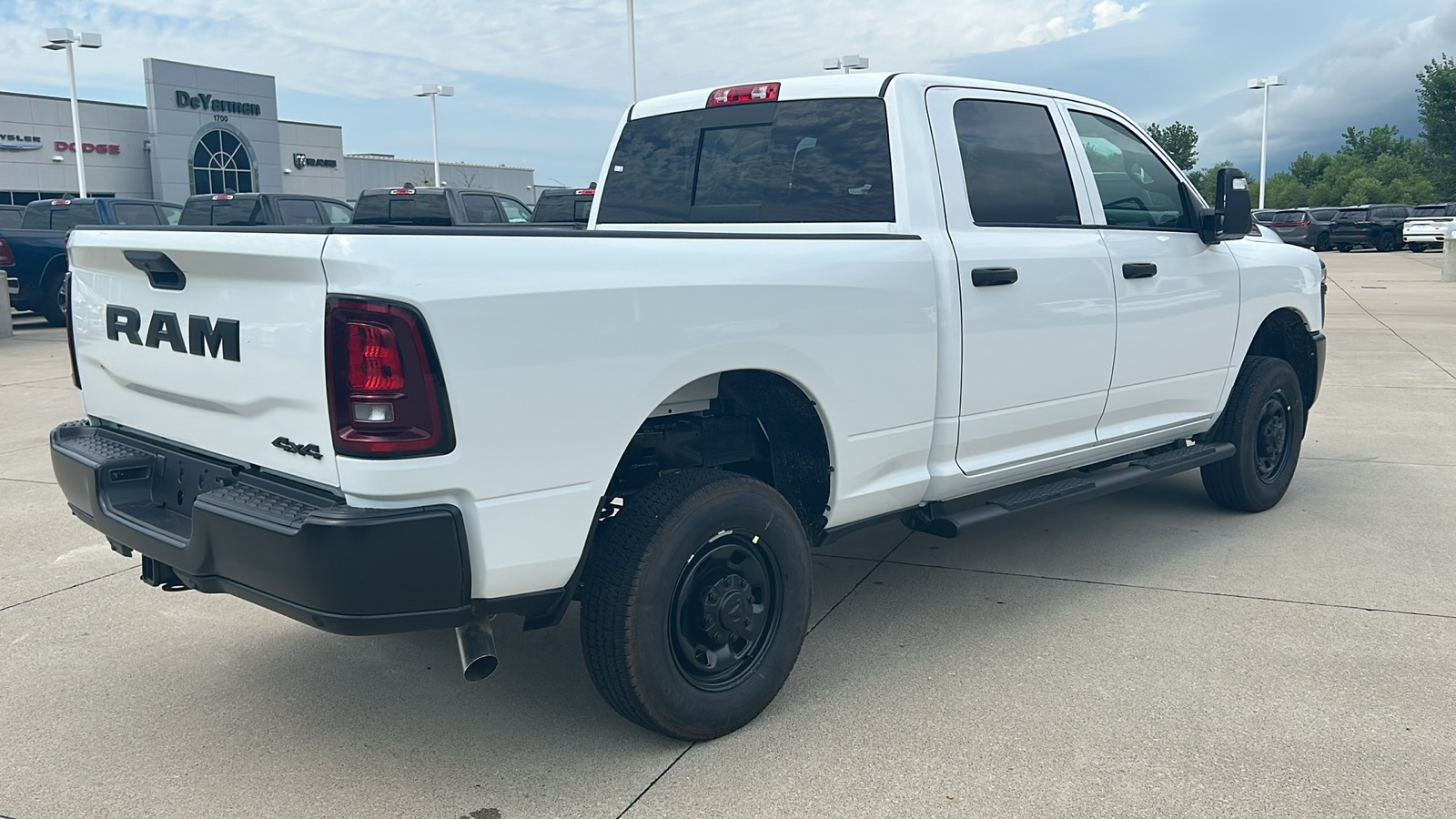 2025 Ram 2500 Tradesman photo 3