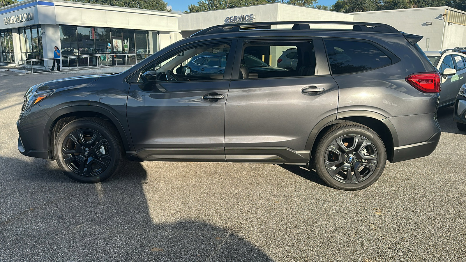 2025 Subaru Ascent Onyx Edition Touring photo 4