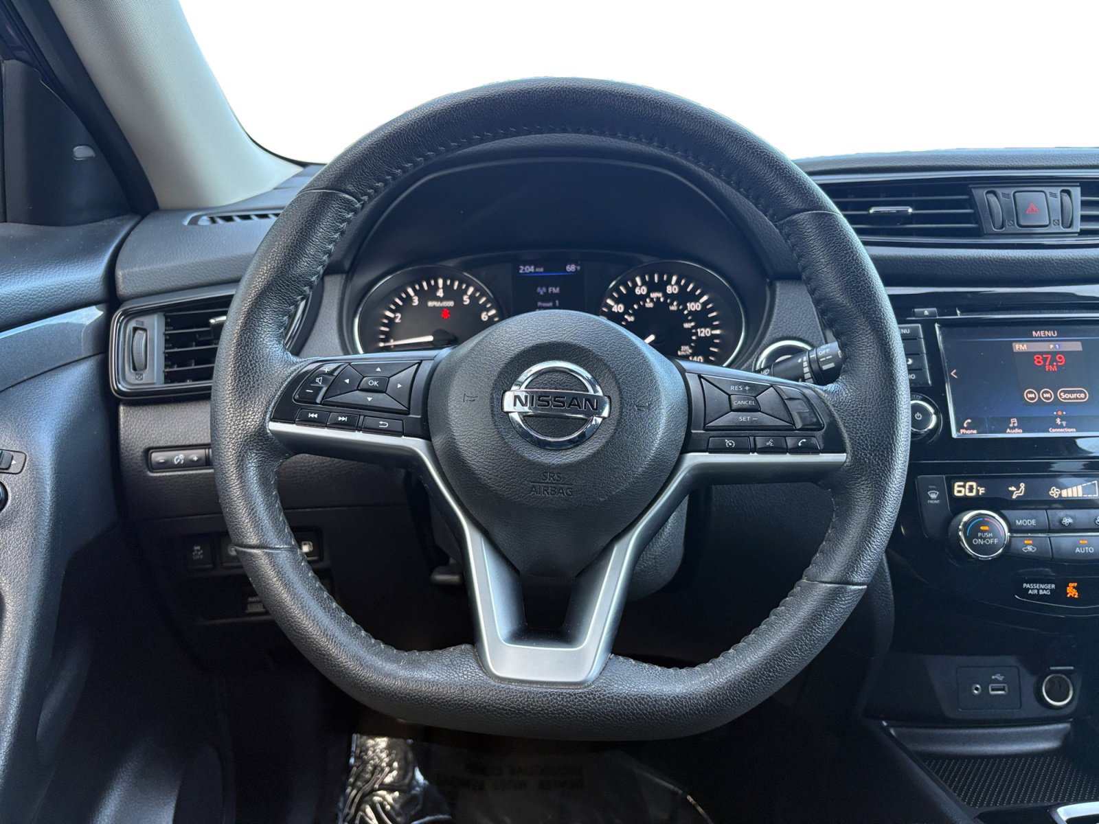 2020 Nissan Rogue SV photo 9