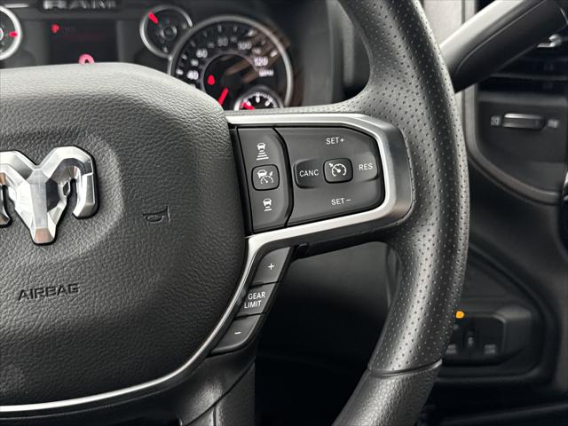 2025 Ram 2500 Tradesman photo 11