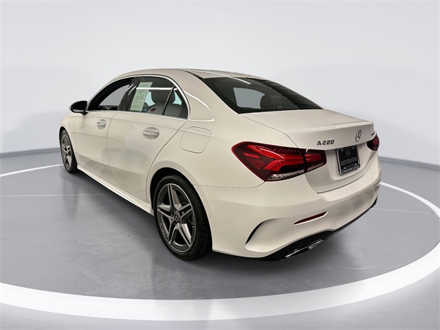 2022 Mercedes Benz A 220 4MATIC photo 2
