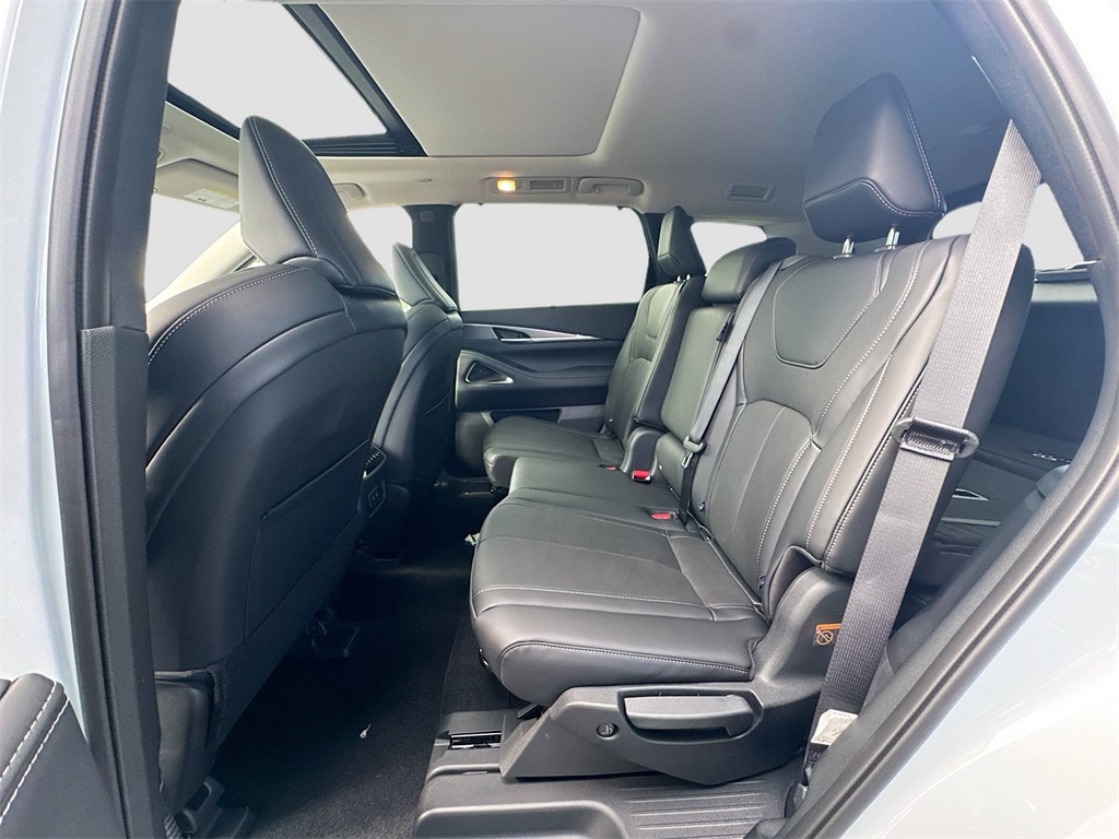 2026 Infiniti QX60 Luxe photo 26