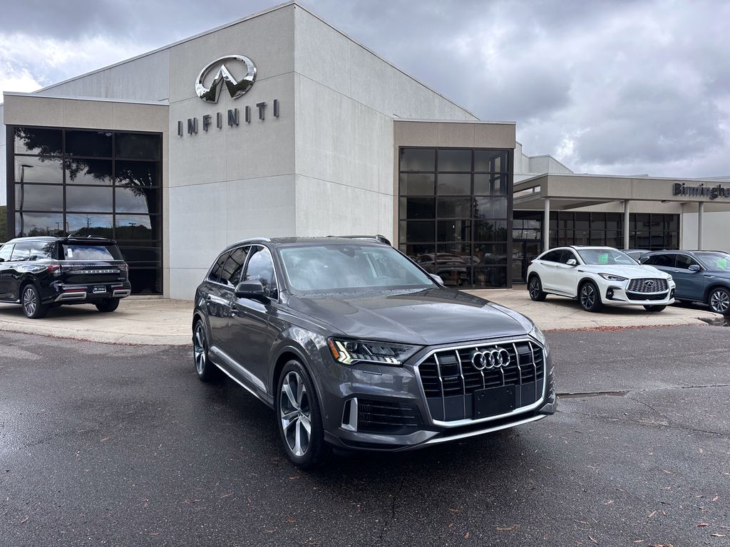 2021 Audi Q7 Prestige's photo